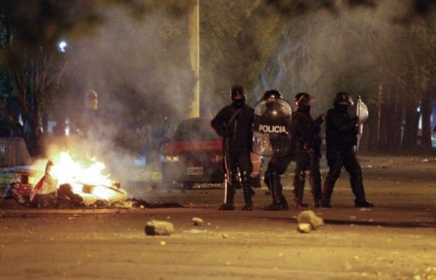 Violencia en Santa Cruz: Protesta y represión en el escrache a CFK y Alicia Kirchner