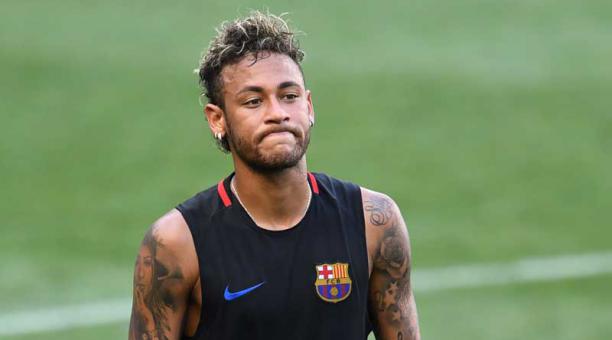 Piña va piña viene: Neymar a las trompadas en el entrenamiento del Barça