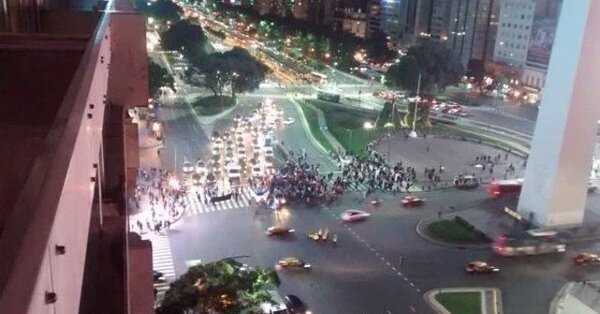 Con poca participación se realizó la marcha del 17F en apoyo a Macri