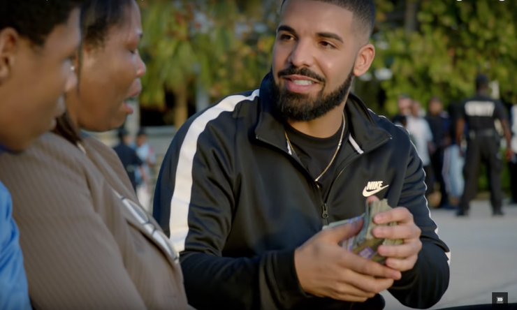 Drake regala un millón de dólares en su nuevo video “God’s Plan”
