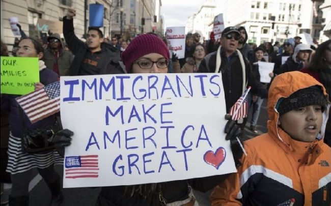 EEUU manda al Ejército para frenar la caravana de inmigrantes