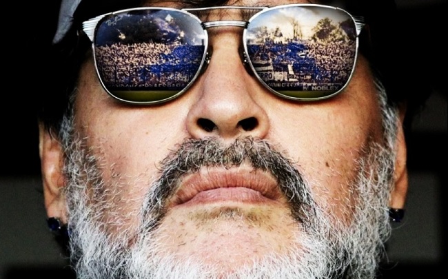 La bomba del mercado con la que sueña Diego Maradona para reforzar el plantel del ‘Lobo’