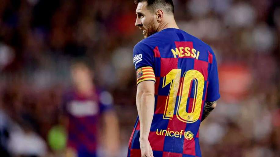 Esta todo mal en el Barcelona ¿La Comisión Directiva contrató a una empresa para atacar a Messi en las redes?