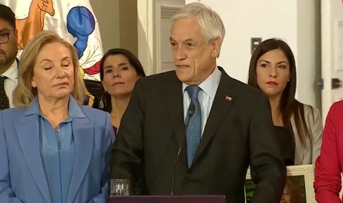 Piñera quiso dar un discurso sobre femicidios y terminó hablando de las mujeres y su “posición de ser abusadas”