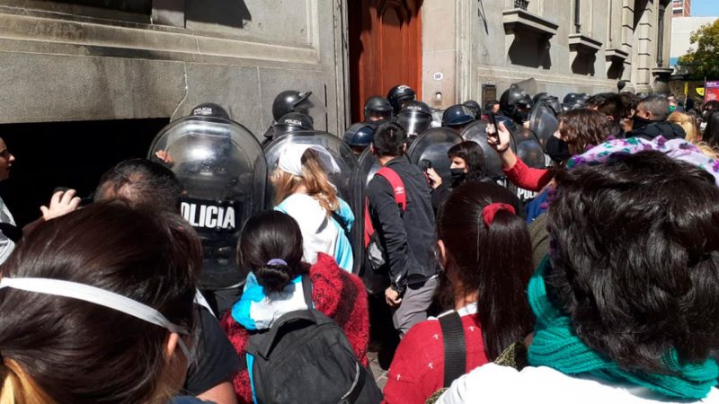 Día de la Sanidad en la Ciudad: La policía de Larreta reprimió enfermeros