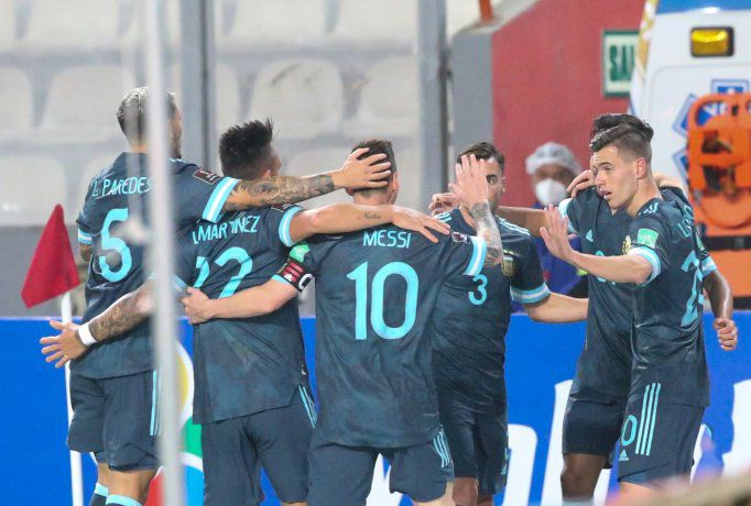 Argentina venció a Perú por las Eliminatorias y dejó una imagen positiva