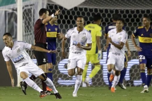 Boca cayó 3-0 ante Santos, pasó vergüenza en Brasil y quedó eliminado de la Copa Libertadores