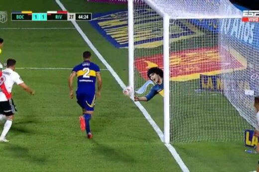 “Fua el Diego”: Los memes de la insólita jugada del final del Boca River