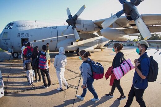No habrá vuelos de repatriación para los argentinos que salieron del país por turismo