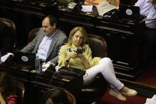 Una exfuncionaria del PRO intentó no pagar el Aporte Solidario y la justicia la obligó