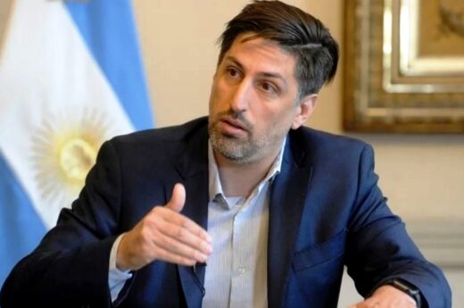 Nicolás Trotta rompió el silencio: “No vamos a permitir que se sancione a los docentes que cumplen con el DNU”