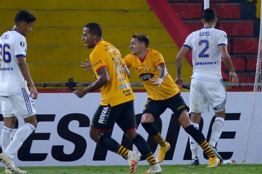 Boca dio un paso en falso por Copa Libertadores y cayó ante el Barcelona de Ecuador