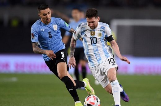 La Selección Argentina visita a Uruguay: Hora, árbitro, TV y formaciones