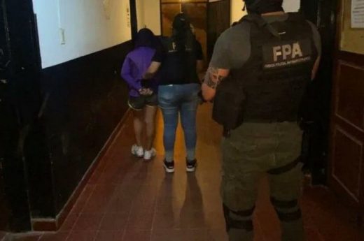 Córdoba: acusan a una maestra jardinera de ser líder narco y enviar droga a una cárcel con un dron