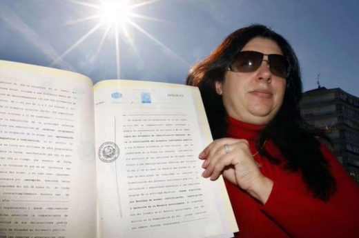 Dice ser la dueña del sol y le quiere cobrar a la humanidad por su uso