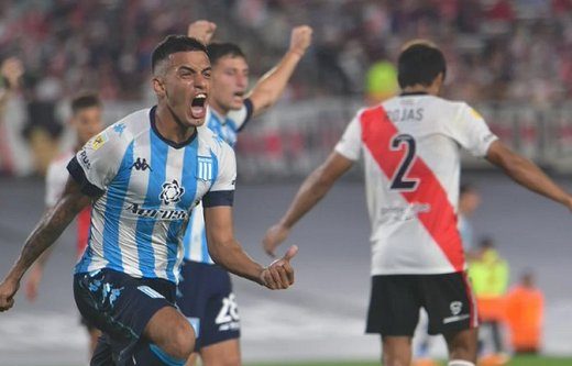 Racing levantó un 0-2 y empató con River en el Monumental￼