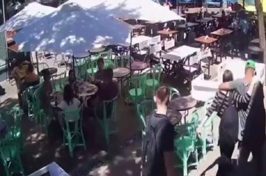Se conocieron videos que muestran a los 6 violadores de Palermo junto a la víctima