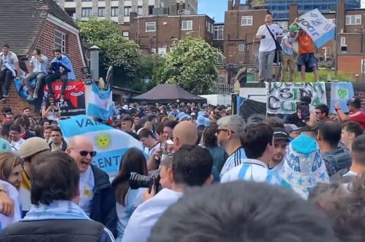 Banderazo en Londres: 60 mil argentinos palpitan la final a metros de Wembley