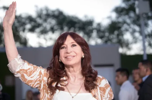 Cristina Kirchner: “Acá no hay renunciamiento, acá hay proscripción”