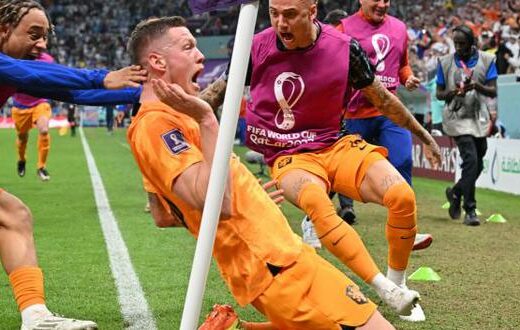 Aseguran que el segundo gol de Holanda debió ser anulado por el VAR
