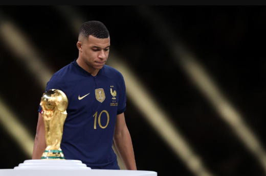 Mbappé fue a ver un partido de NBA y un grupo de argentinos le cantó “Muchachos”