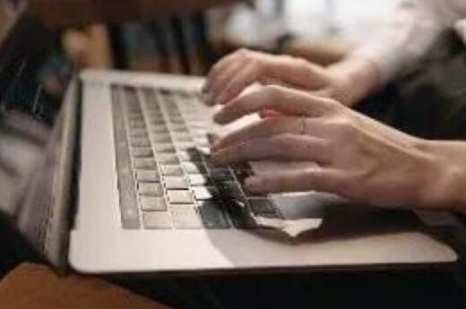 Trabajadores informáticos piden por la Ley de Monotech