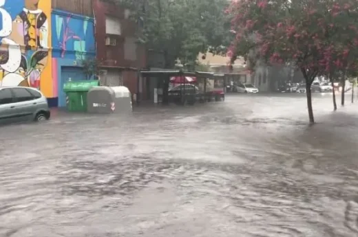 El fuerte diluvio en CABA provoca inundaciones e interrupción en las líneas de subte