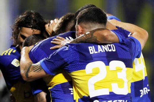 Boca derrotó a Racing en un partido lleno de goles