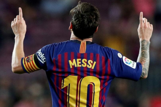Subastarán la servilleta en la que Messi firmó con el Barcelona
