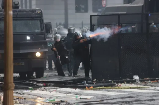 Caos total: Incidentes en las afueras del Congreso