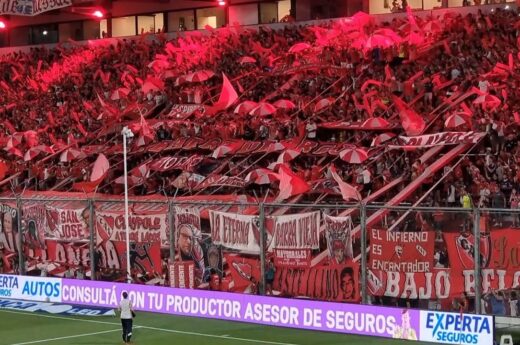 Independiente, inhibido por la FIFA: sanción económica y prohibición de fichajes