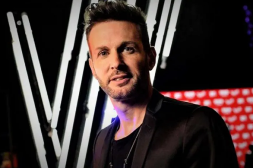 Axel reveló que planea convertirse en sacerdote a los 60 años