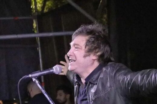 Milei presenta su nuevo libro en el Movistar Arena