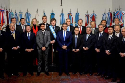 Milei recibe a gobernadores para impulsar el presupuesto y la reforma laboral en sesiones extraordinarias