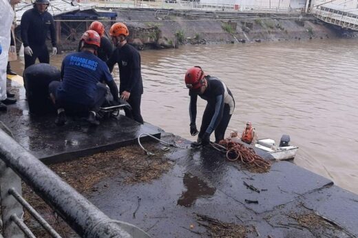 Misterio en Puerto Madero: Apareció un cuerpo flotando a metros del casino y se investiga una trama de juego