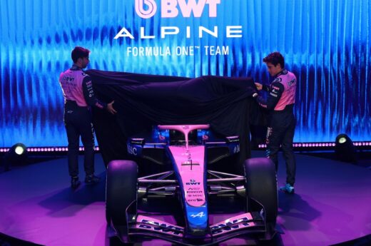 Alpine presentó el A526 en un lujoso crucero y ya palpita el 2026